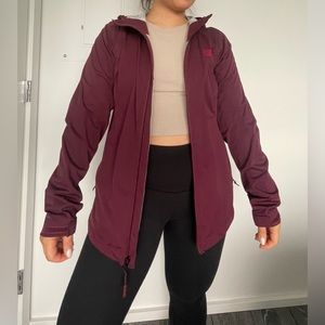 North face shell jacket in maroon color